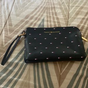 Tommy wristlet